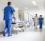 Betriebsübergang einer Klinik und Haustarif