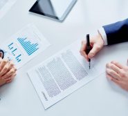 Abschluss des Kaufs eines Unternehmens in Frankreich