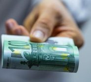Niedriger Preis für Geschäftsanteile